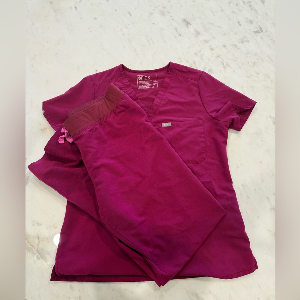 Figs Women's pink scrubs